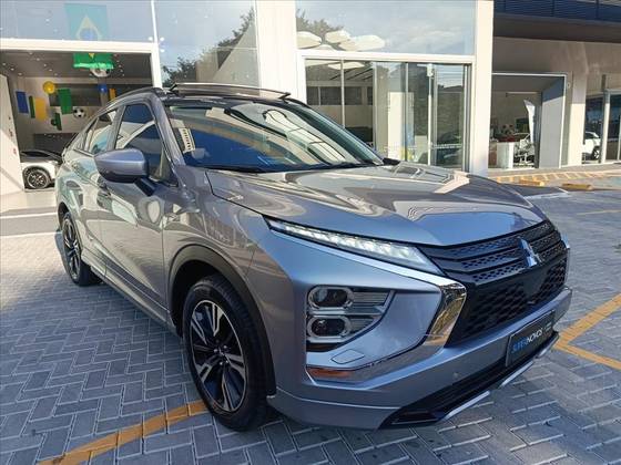 MITSUBISHI ECLIPSE CROSS 1.5 MIVEC TURBO GASOLINA HPE-S CVT MITSUBISHI ECLIPSE CROSS 1.5 MIVEC TURBO GASOLINA HPE-S CVT